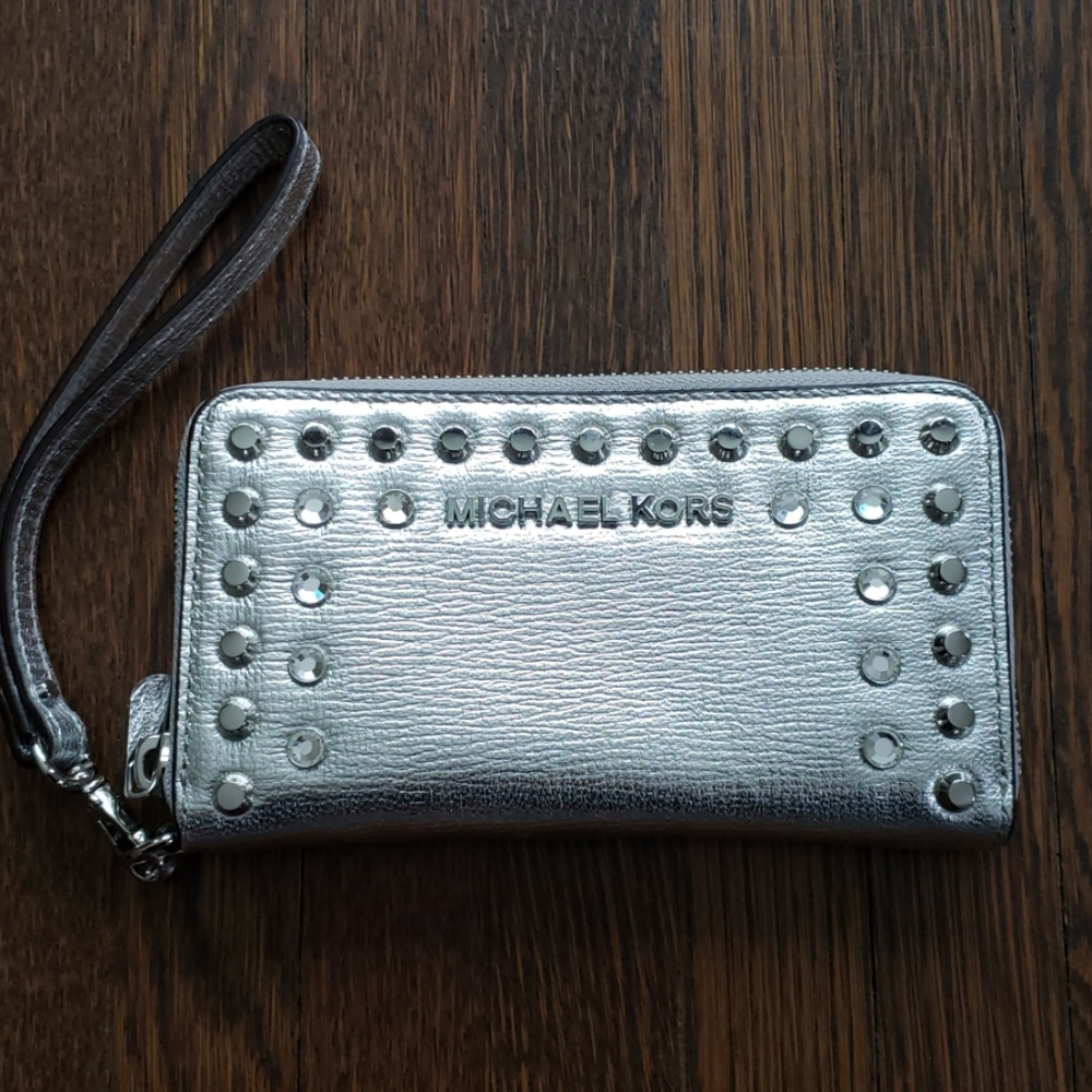 Michael Kors wristlet leather silver